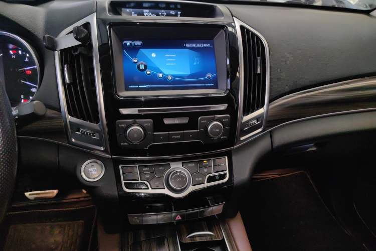 Used Haval H9 2017 2.0T Gasoline 4x4 Premium 5-Seater