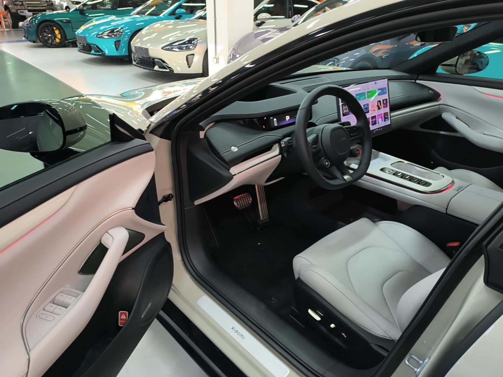 Xiaomi Auto SU7 2024 Four-Wheel Drive Ultra-Long Range Advanced Intelligent Driving Max Edition — снимка 20