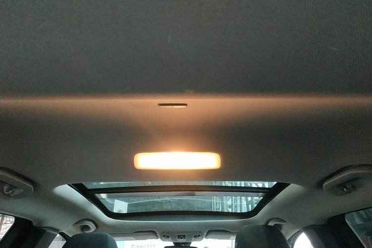 Used Infiniti QX30 2017 2.0T Four-Wheel Drive Fashion Edition
