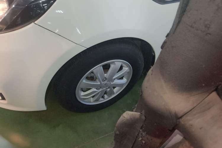 Used Kia K2 2015 Hatchback 1.4L AT GLS Cool Edition