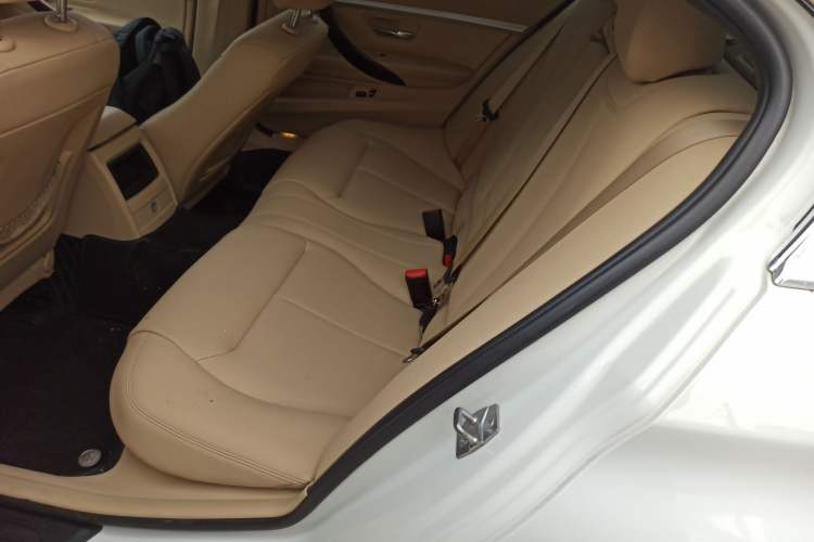 Used BMW 3 Series 2013 320Li Fashion Model
