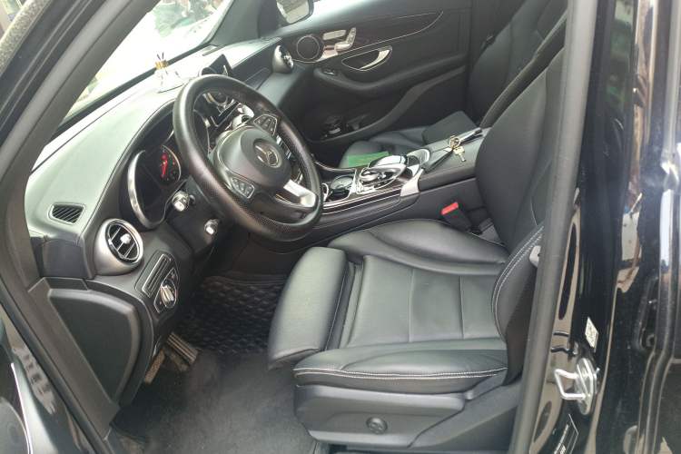 Used Mercedes-Benz GLC 2017 GLC 260 4MATIC Dynamic Edition
