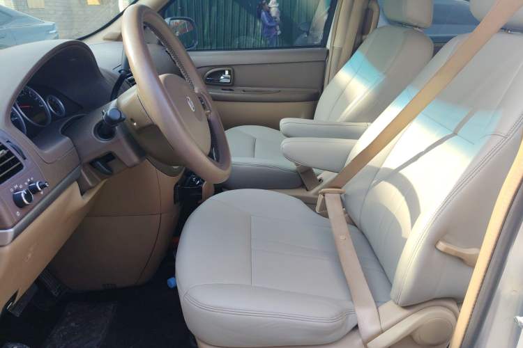Used Buick GL8 2014 2.4L Classic Edition Left Front Seat