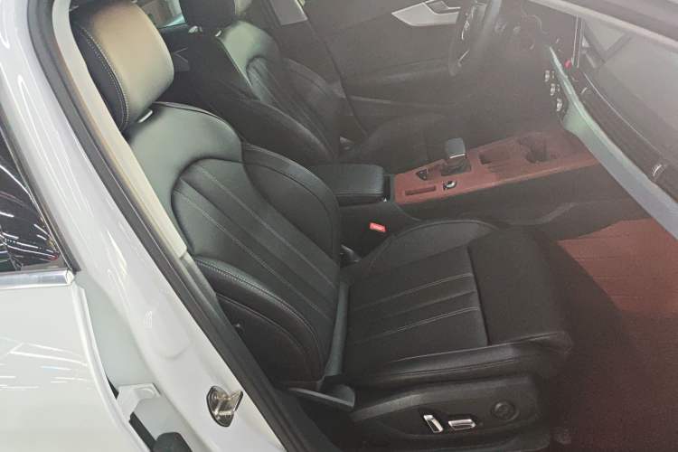 Used Audi A4L 2024 40 TFSI Fashion Dynamic Model