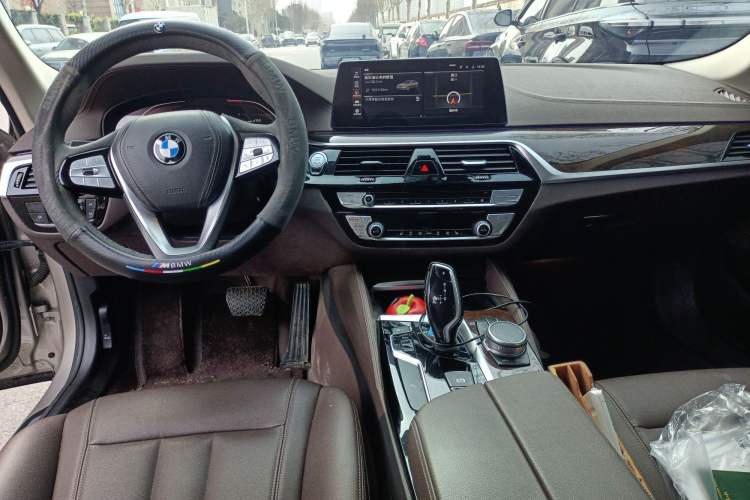 Used BMW 5 Series 2020 525Li Luxury Package

