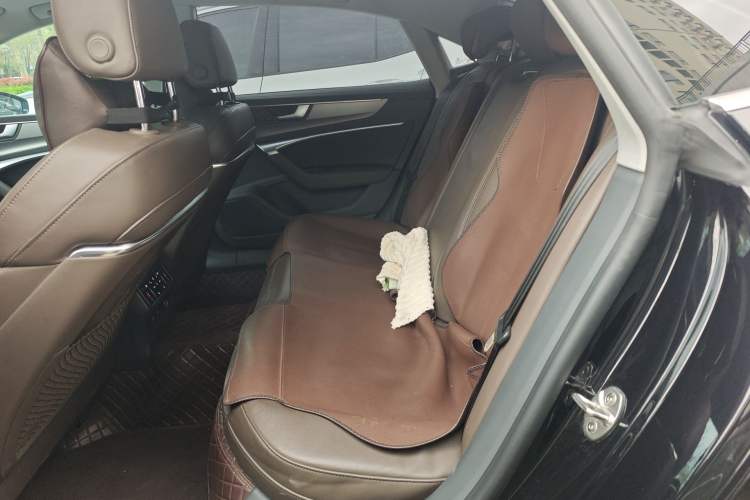 Used Audi A7L 2022 45 TFSI S-line Dream-Building Edition Left Rear Seat