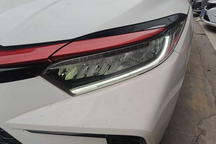 Used Everus VE-1 2021 S Pirelli Edition Left Front Headlight