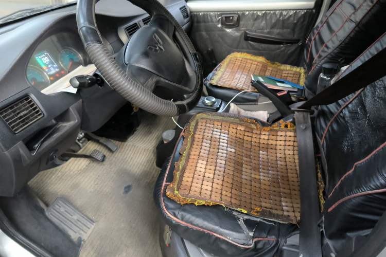 Used Wuling EV50 2020 Pure Electric Van Logistics Vehicle – Penghui Non-Heated Battery
