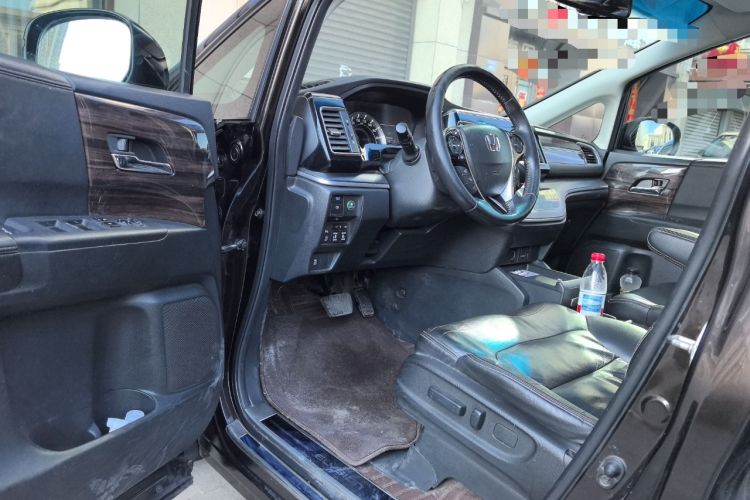 Used Honda Elysion 2016 2.4L Luxury Edition Driver Seat