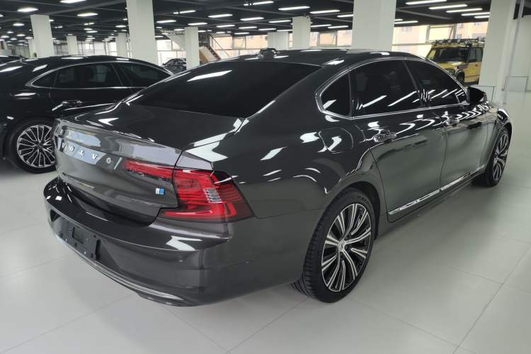 Used Volvo S90 2023 B5 Zhiyuan Luxury Edition
