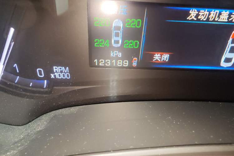 Used Cadillac XTS 2015 28T Comfort Model