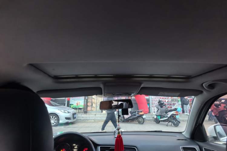 Used Volkswagen Lavida 2017 1.6L Manual Comfort Edition Headliner