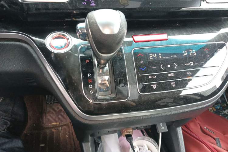 Used Honda Elysion 2019 2.0L Hybrid Luxury Edition