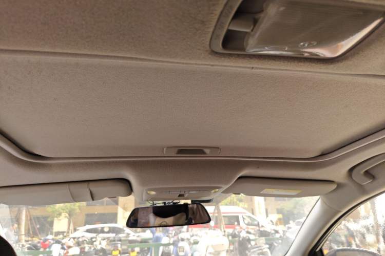 Used Nissan Sylphy 2016 1.6XV CVT Smart Enjoyment Version Headliner