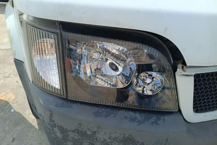 Used Ford Classic Transit 2009 2.8T Diesel Multi-Function Long-Wheelbase Mid-Roof JX493ZLQ3