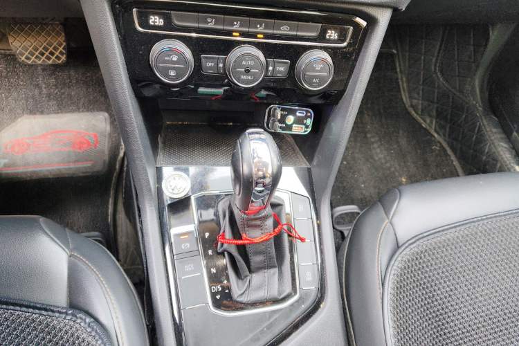 Used Volkswagen Tharu 2019 280TSI Two-Wheel Drive Comfort Edition China V Standard Gear Lever