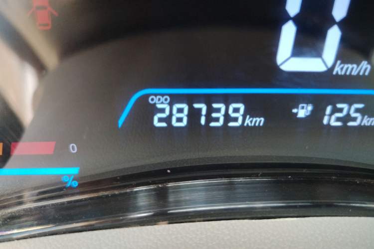 Used JMEV Xiao Qilin 2023 Joyful Edition 201km Comfort Model Odometer Close Up