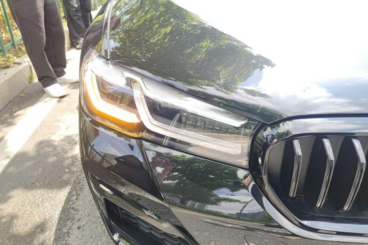 Used BMW 5 Series 2022 Second Facelift 525Li M Sport Package Right Front Headlight