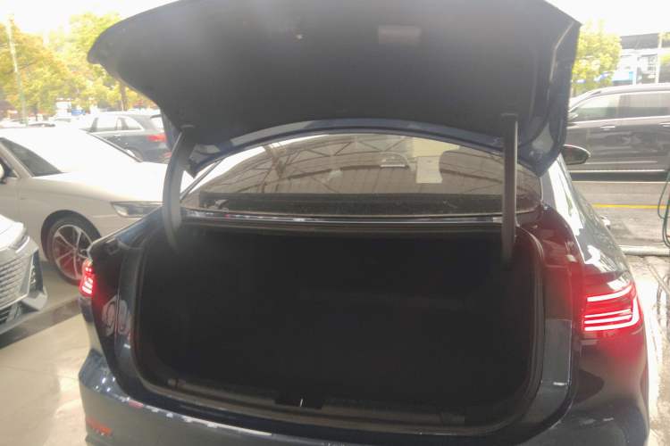 Used Geely Galaxy A7 2025 Model EM-i 150km Starship Edition Trunk