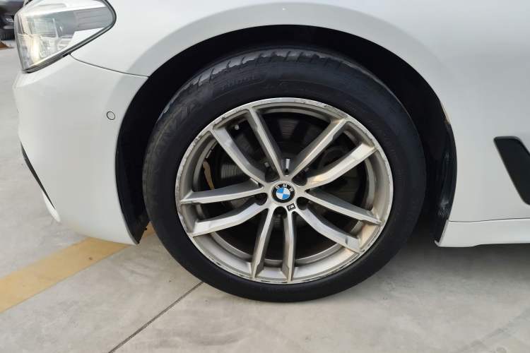 Used BMW 5 Series 2018 525Li M Sport Package