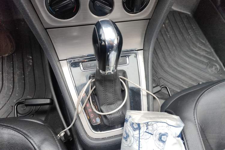 Used Volkswagen Lavida 2013 1.6L Automatic Comfort Edition
