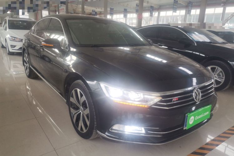 Used Volkswagen Magotan 2019 330TSI DSG Luxury Version China VI Standard Front Right 45 Deg