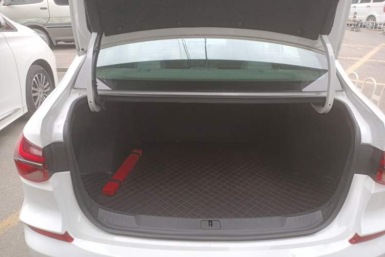 Used Chevrolet Monza 2019 RS 330T Automatic Comfort Edition China VI Standard
