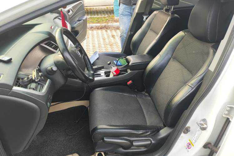 Used Honda Jade 2016 1.8L Automatic Comfort Elite Version 5 Seats