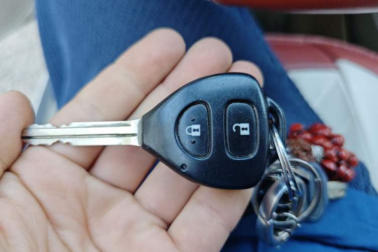 Used Toyota Corolla 2013 Special Edition 1.6L Automatic Cool GL Model Vehicle Key