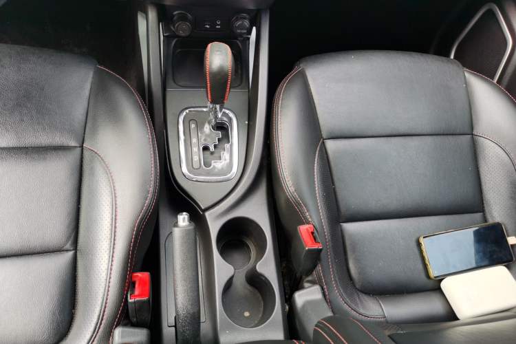 Used Changan CS35 2015 1.6L Automatic Luxury Model China V Standard
