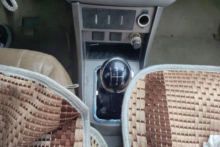 Used Geely Auto Classic Emgrand 2013 Sedan 1.5L Manual Entry-Level Model
