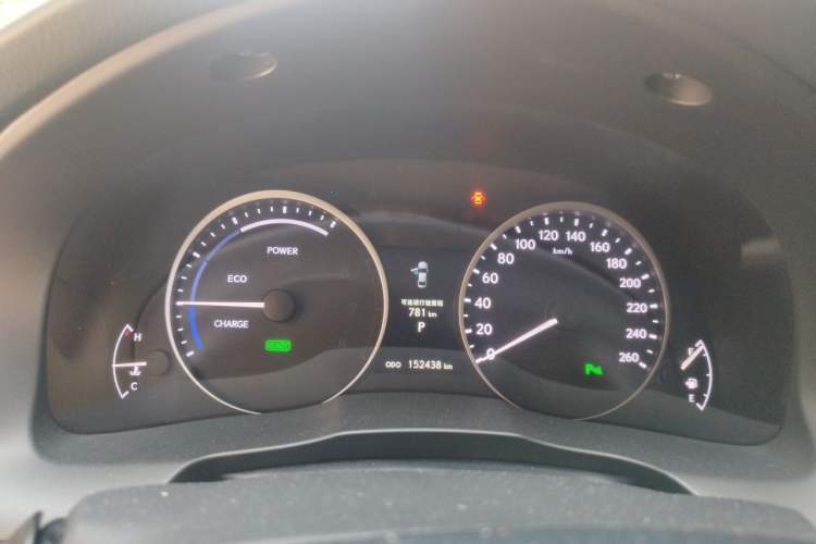 Used Lexus ES 2014 300h Elite Edition
