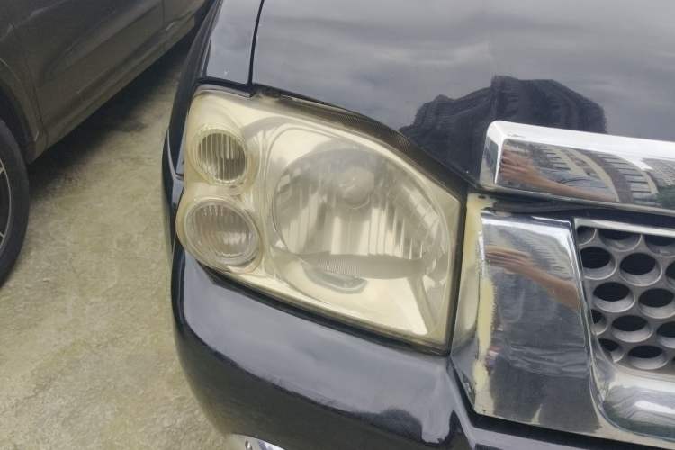 Used Nissan Paladin 2013 2.4L Two-Wheel Drive Standard Version China IV Standard Right Front Headlight