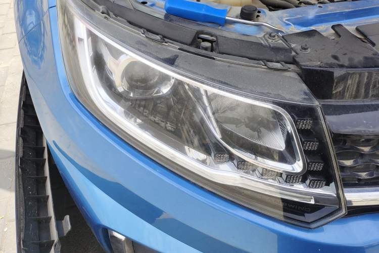 Used Land X7 2018 Geely Jingyue 1.5T Panoramic Luxury Model Right Front Headlight