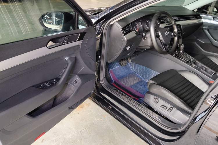 Used Volkswagen Magotan 2017 330TSI DSG Leading Model Driver Seat