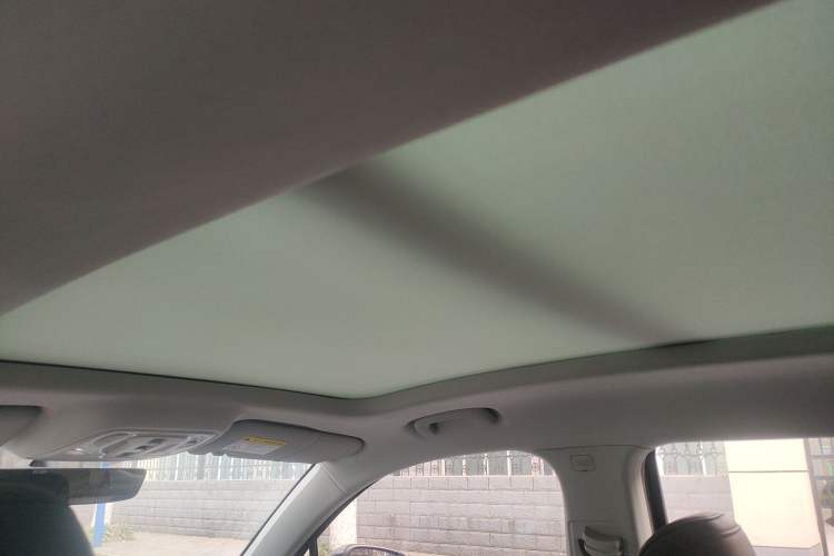 Used Roewe RX5 MAX 2019 300TGI Automatic 4G Connect Luxury Edition Headliner