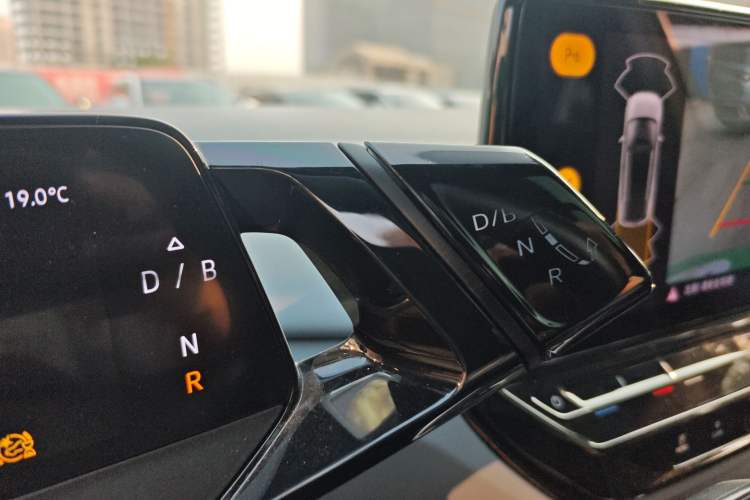 Used Volkswagen ID.4 X 2022 Pure Long-Range Version
