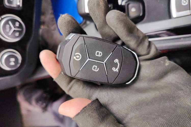 Used Lynk & Co 03 2019 1.5TD DCT JingPro Edition China VI Standard Vehicle Key