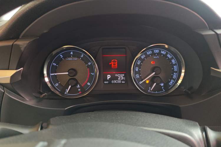 Used Toyota Corolla 2014 1.6L CVT GL-i Instrument Cluster