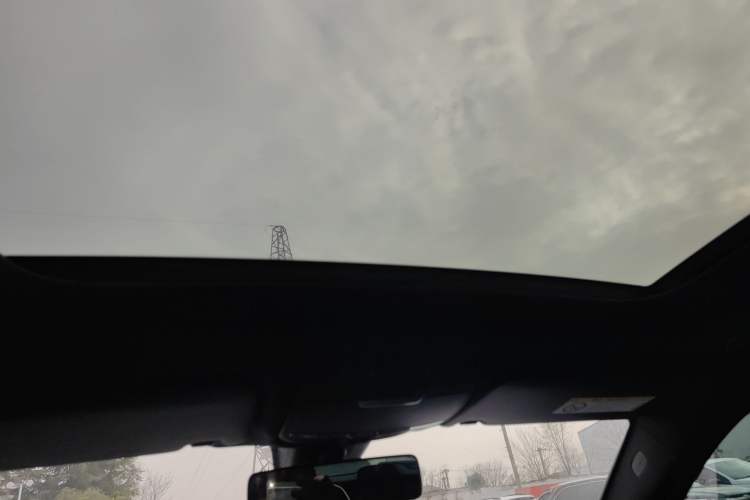 Used Mercedes-Benz GLC 2020 Facelifted GLC 260 L 4MATIC Dynamic Edition Headliner