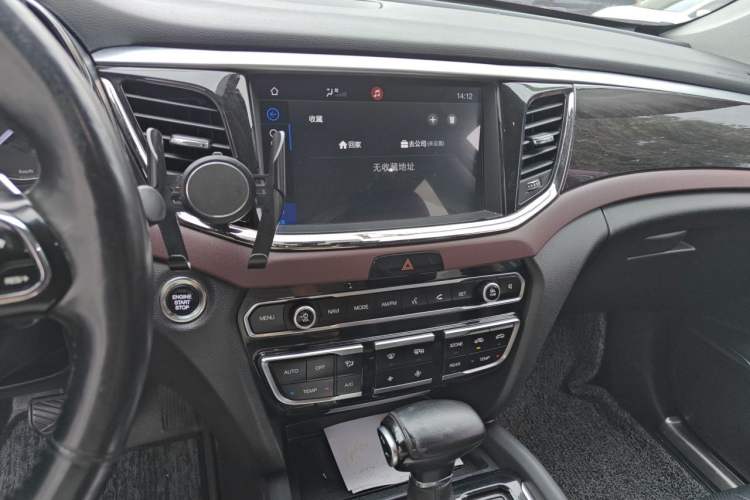 Used GAC Trumpchi GS8 2017 320T Two-Wheel Drive Luxury Smart Connectivity Version (7 Seats)
