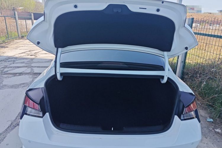 Used Hyundai Elantra 2021 1.5L CVT GLX Elite Edition Trunk