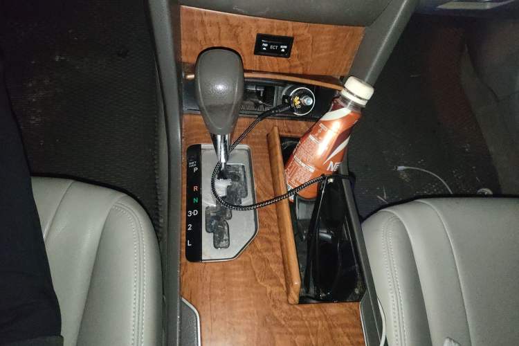 Used Toyota Camry 2012 200E Classic Elite Edition Gear Lever