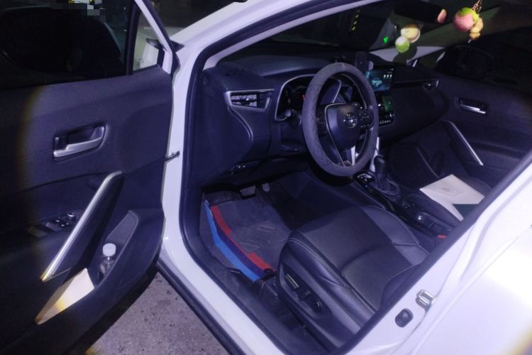 Used Toyota FRONTLANDER 2023 2.0L Smart Electric Hybrid Dual-Engine Luxury Edition Driver Seat