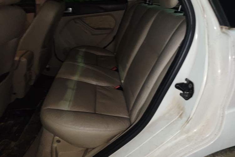 Used Ford Focus 2011 Hatchback 1.8L Automatic Fashion Edition