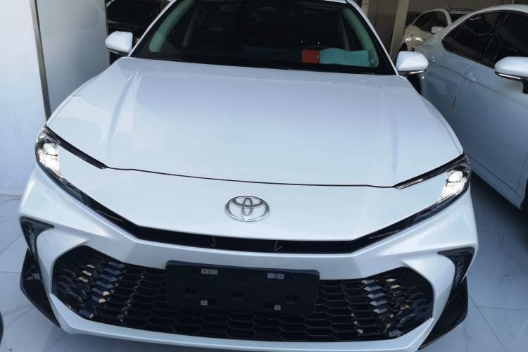 Used Toyota Camry 2026 Model Dual-Engine 2.0HSE Sport Lite Edition
