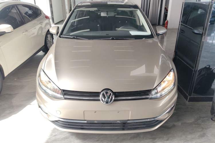 Used Volkswagen Golf 2019 200TSI DSG Comfort & Ambition Edition China VI Standard
