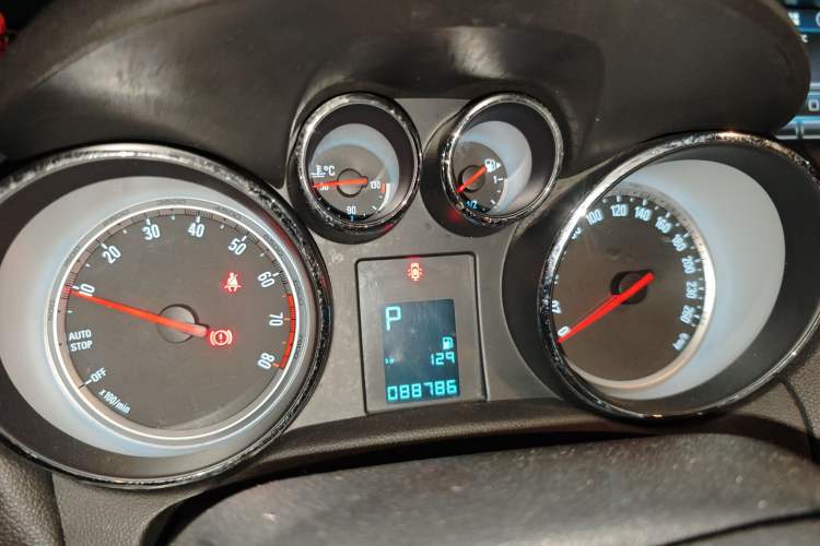 Used Buick Encore 2015 1.4T Automatic Two-Wheel Drive Urban Elite Version