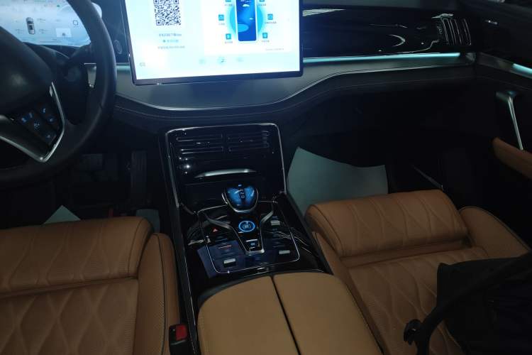 Used BYD Tang New Energy 2023 DM-i Champion Edition 112KM Prestige Model