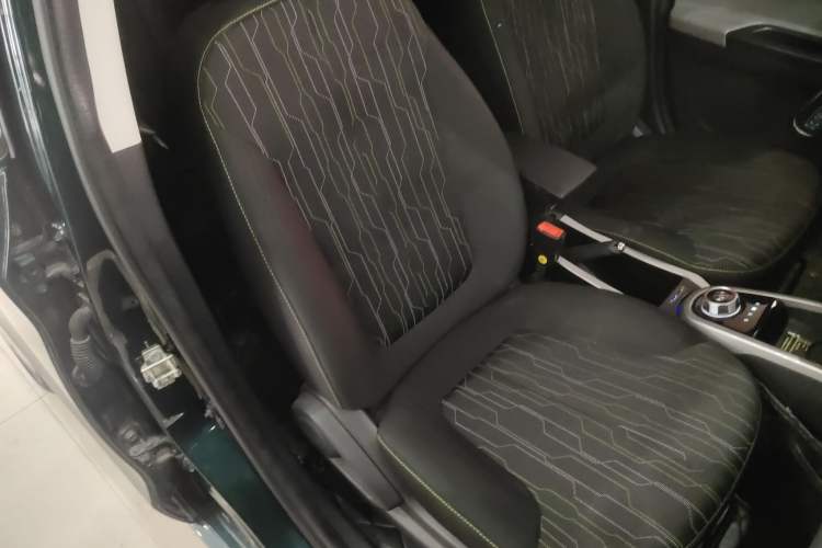 Used Oshan Benni E-Star 2021 National Edition Xin Yue Version (Fast-Charging Edition) Lithium Iron Phosphate (31.95 kWh)